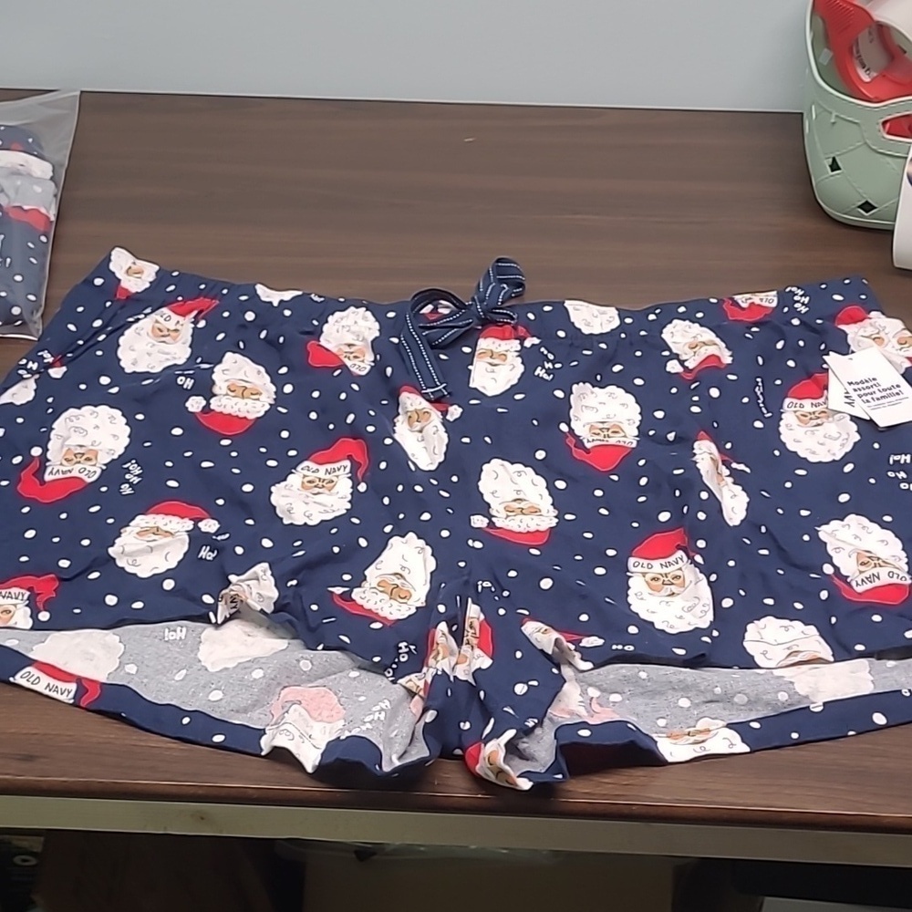 Old Navy Size 3X Navy Blue Flannel Santa Pajama Shorts